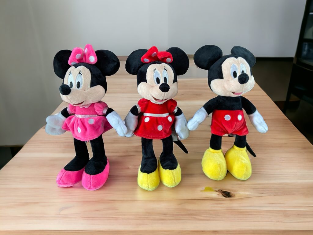 Leuke Mickey en Minnie Knuffels bestellen bij het huren van kostuums voor uw Kinderverjaardag 